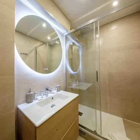 Cozy Apartment-1br 4p- Trocadero Eiffel Tower Apartment Paris